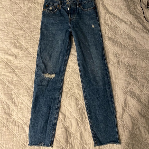 Levi’s Wedgie Jeans - Picture 4 of 4